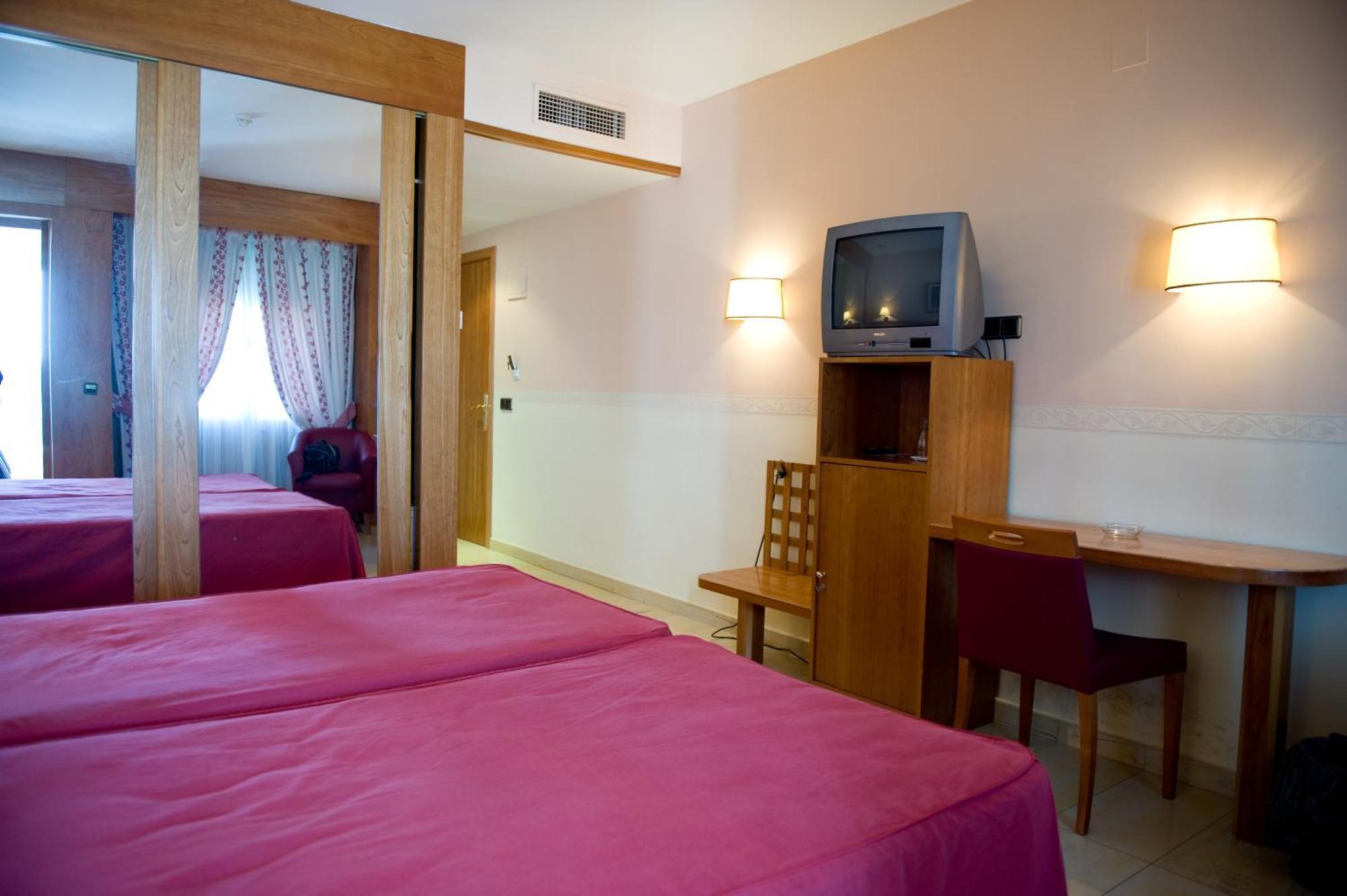 Hotel La Maruxina La Alameda de la Sagra Ngoại thất bức ảnh