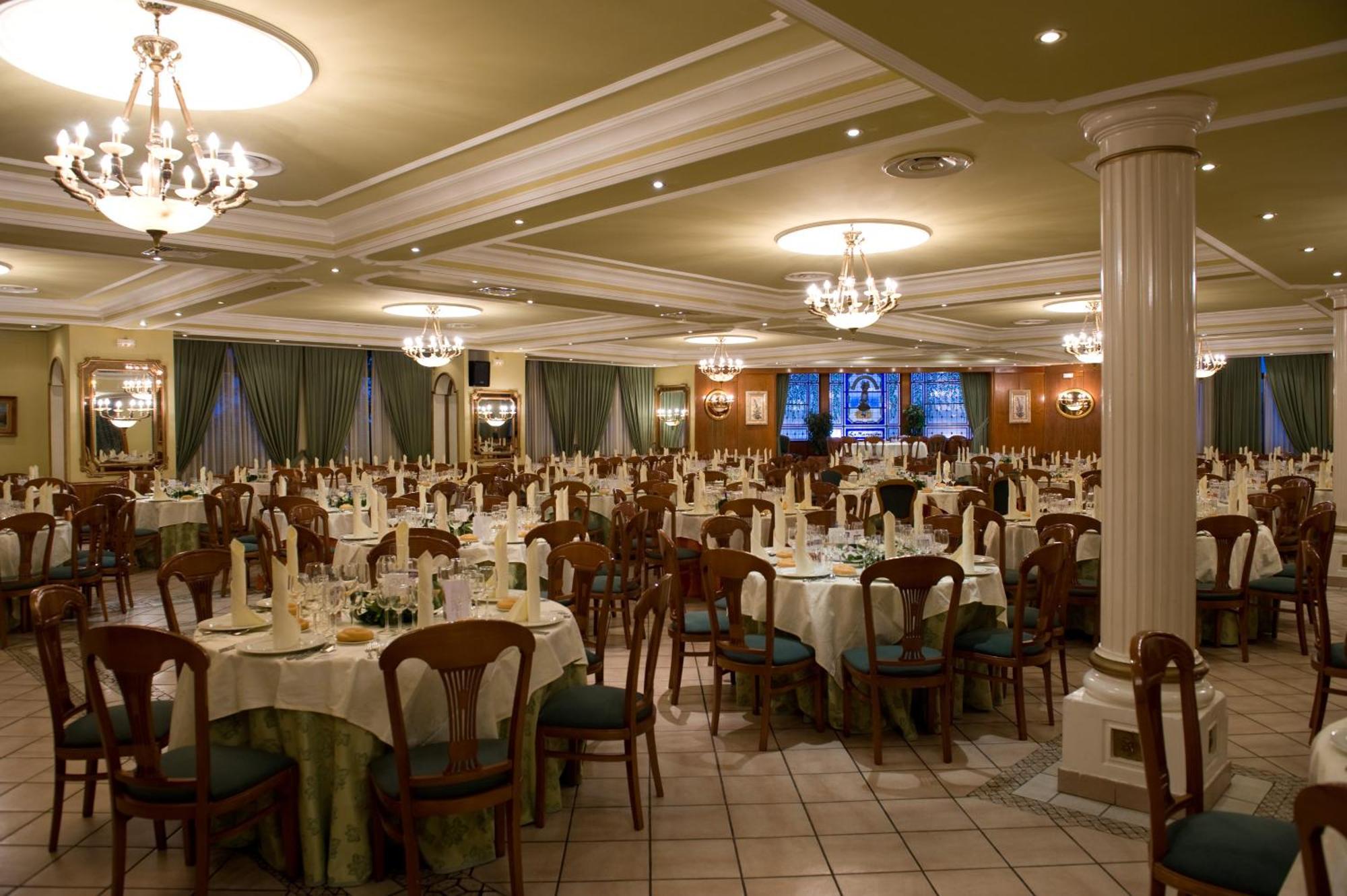 Hotel La Maruxina La Alameda de la Sagra Ngoại thất bức ảnh